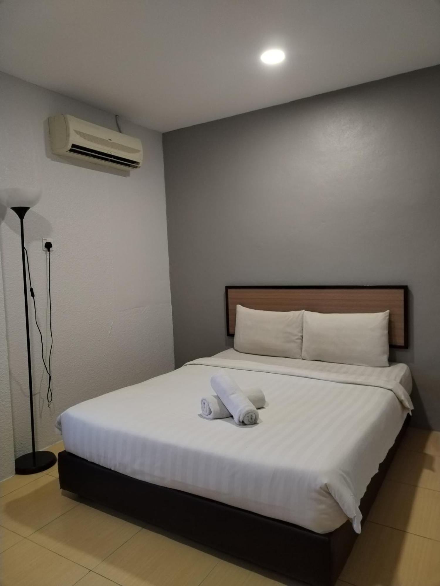 Maple Boutique Hotel Kota Bharu Exterior photo
